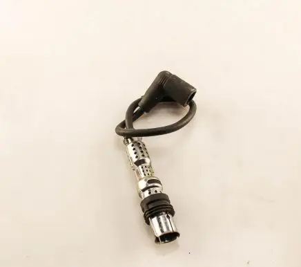 Volkswagen Polo V 6R Plug wire 071035255A