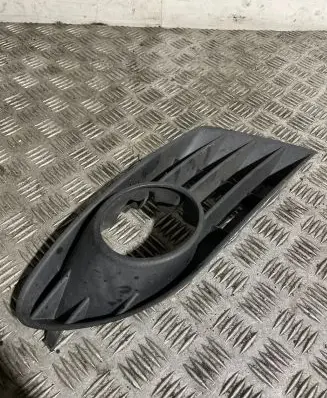 Volkswagen Golf Plus Front bumper lower grill 5M0853665C
