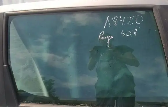Peugeot 307 Rear door window glass as3