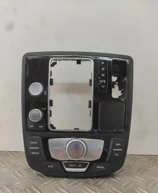 Head unit multimedia control