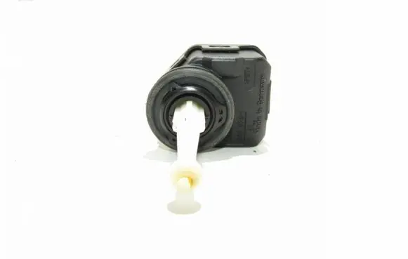 Headlight level adjustment motor