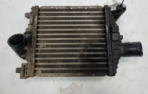 Mercedes-Benz Vito Viano W638 Intercooler radiator 6385012901