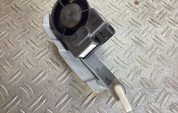 Lexus LS 460 - 600H Alarm system siren 8904050050 2370005860