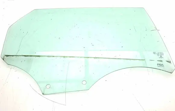 Peugeot 308 Rear door window glass