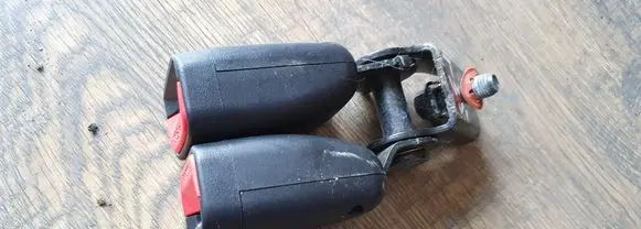 Hyundai ix35 Rear seatbelt buckle