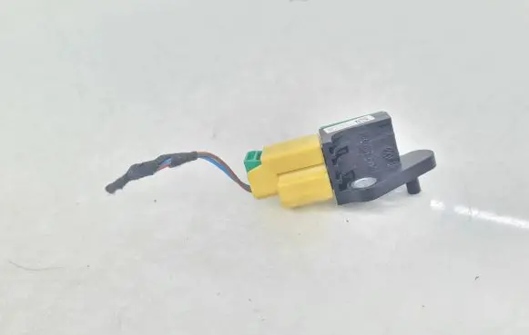 Volkswagen PASSAT B7 Airbag deployment crash/impact sensor 5N0959351B