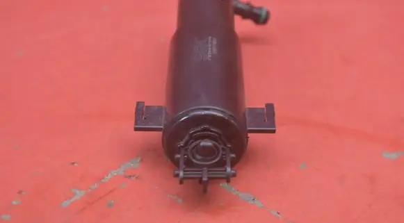 Windshield washer spray nozzle