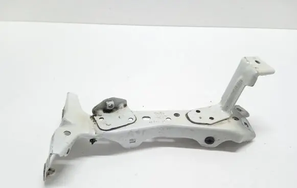 Audi A3 S3 8V Fender mounting bracket 8V0821135C 42F1501S