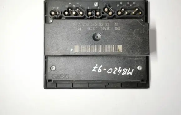 Mercedes-Benz E W210 Coolant fan relay A2105450332