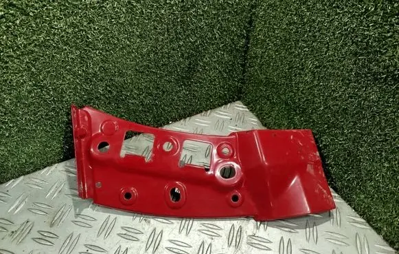 Man TGE 1gen Fender mounting bracket 7C0821110