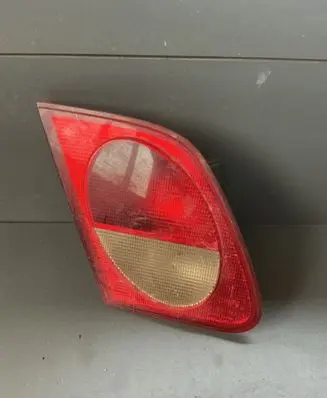 Tailgate rear/tail lights