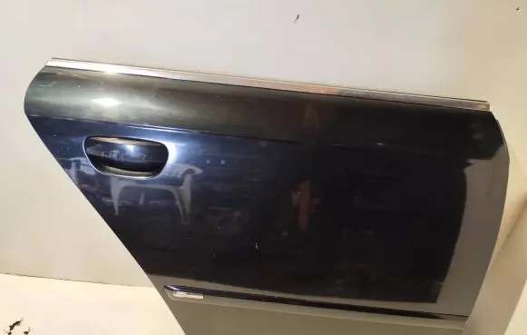 Rear door