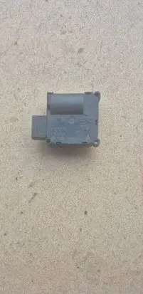 Audi A6 S6 C6 4F Air flap motor/actuator 0132801359 4F0820511A CZ1168803141
