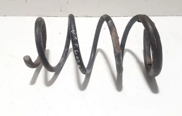 Volkswagen Touareg I Front coil spring