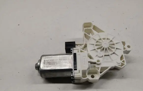 Audi A5 Front door window regulator motor 3QD959802D