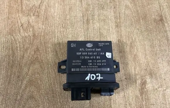 Opel Insignia A Light module LCM 13304410 5DF00904161 13285677
