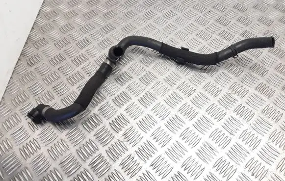 Mercedes-Benz E W212 Engine coolant pipe/hose