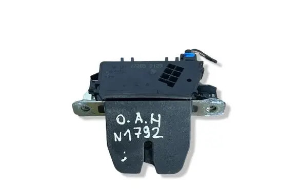 Opel Astra H Tailgate/trunk/boot lock/catch/latch 13117285
