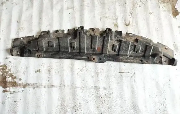 Engine splash shield/under tray