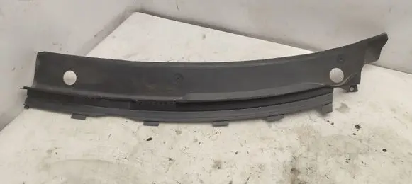 Audi A4 S4 B5 8D Wiper trim 8D1819401