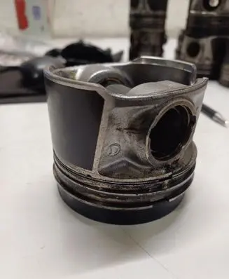 Volkswagen Golf VII Piston 81L150 CRL