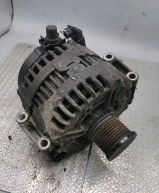 Mercedes-Benz E W211 Generator/alternator A0131540902 0121813003