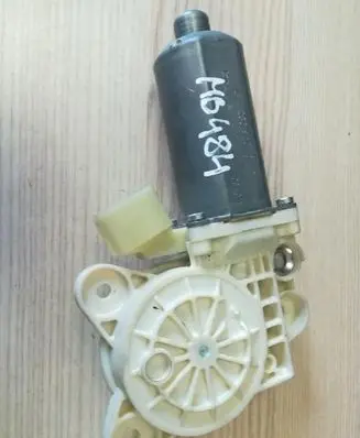 Mercedes-Benz CLK A209 C209 Front door window regulator motor A2308201042 MB484