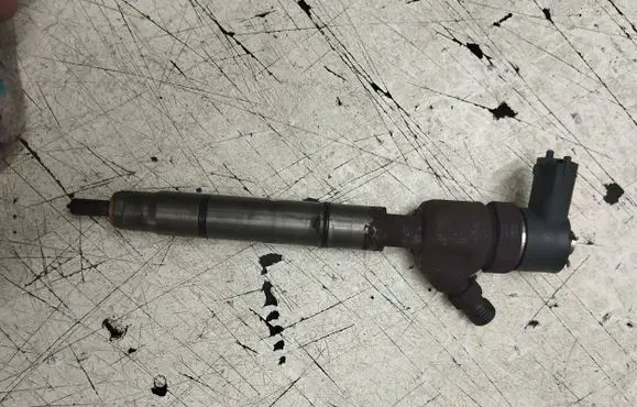 KIA Ceed Fuel injector 338002a900