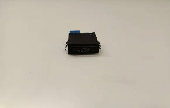 BMW 7 E38 Tailgate opening switch 8365579