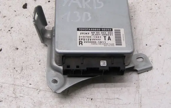 Toyota Yaris Power steering control unit/module 89650-0D255