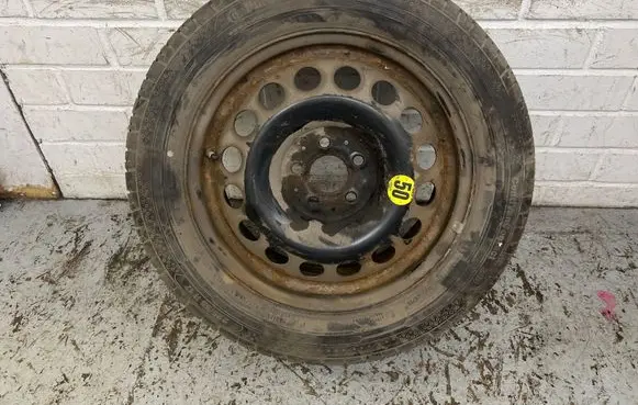 Mercedes-Benz Vito Viano W447 R17 spare wheel