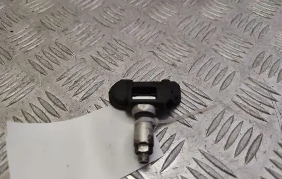 Mercedes-Benz C W205 Tire pressure sensor 2546AGG4