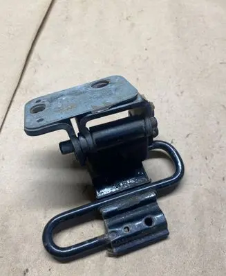 Audi A4 S4 B6 8E 8H Rear door lower hinge 8E0833411