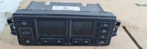 Audi A4 S4 B5 8D Climate control unit 8L0820043D 5HB00760804