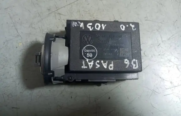 Volkswagen PASSAT B6 Ignition lock 3C0905843Q 33303301 11601500639764