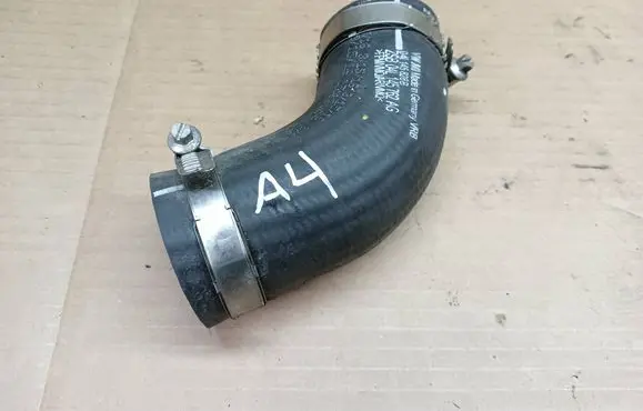 Audi A4 S4 B9 Intercooler hose/pipe 04L145828B 04L145762AG