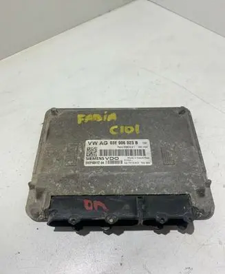 Skoda Fabia Mk1 (6Y) Engine control unit/module 03E906023B