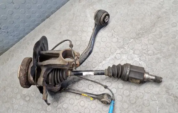 BMW X3 E83 Front wheel hub spindle knuckle
