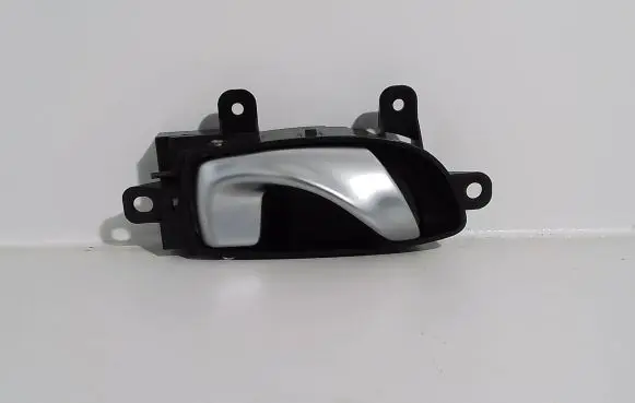 Infiniti Q70 Y51 Rear door interior handle