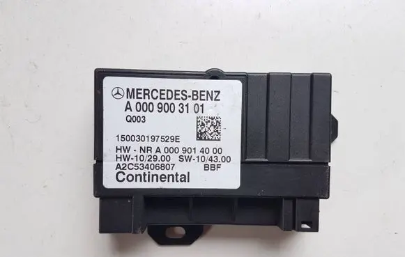 Mercedes-Benz C W204 Fuel injection pump control unit/module A0009003101