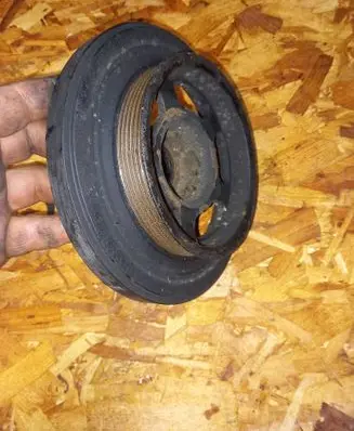Mercedes-Benz ML W163 Crankshaft pulley A6110300303