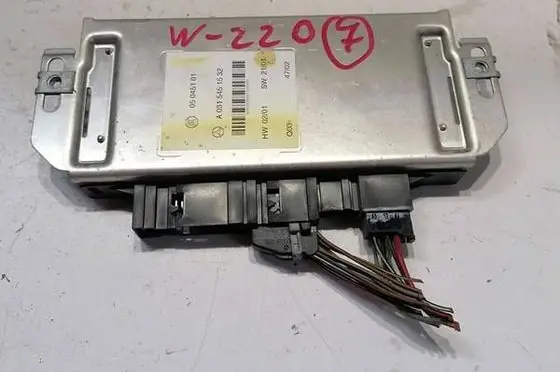 Mercedes-Benz S W220 ESP (stability system) control unit A0315451532