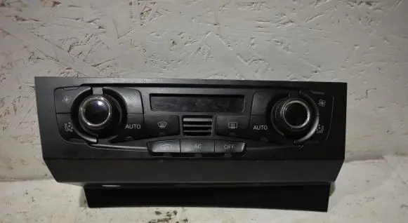 Audi A4 S4 B8 8K Climate control unit 8T2820043S