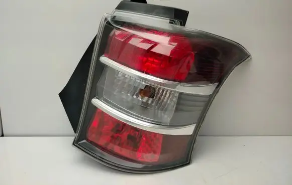 Toyota iQ Rear/tail lights 43R11