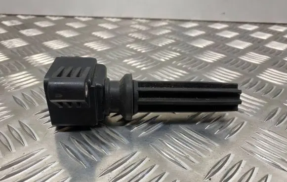 Ford Focus High voltage ignition coil CM5E12A366CA