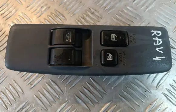 Toyota RAV 4 (XA30) Electric window control switch 7423242010