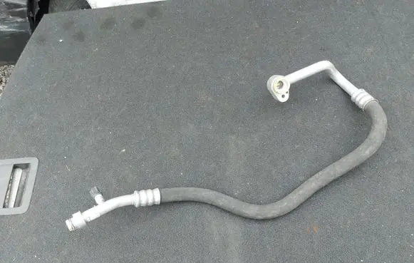 BMW 1 F20 F21 Air conditioning (A/C) pipe/hose 190324