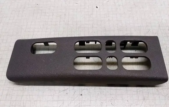 Mercedes-Benz A W168 Front door window switch trim 1686831408