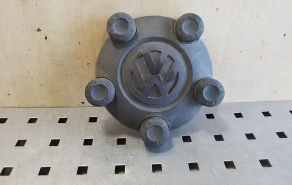 Volkswagen Caddy Original wheel cap 2K0601169