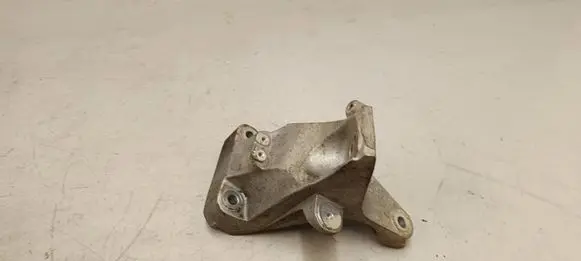Porsche Cayenne (92A) Engine mounting bracket 7l8199307f